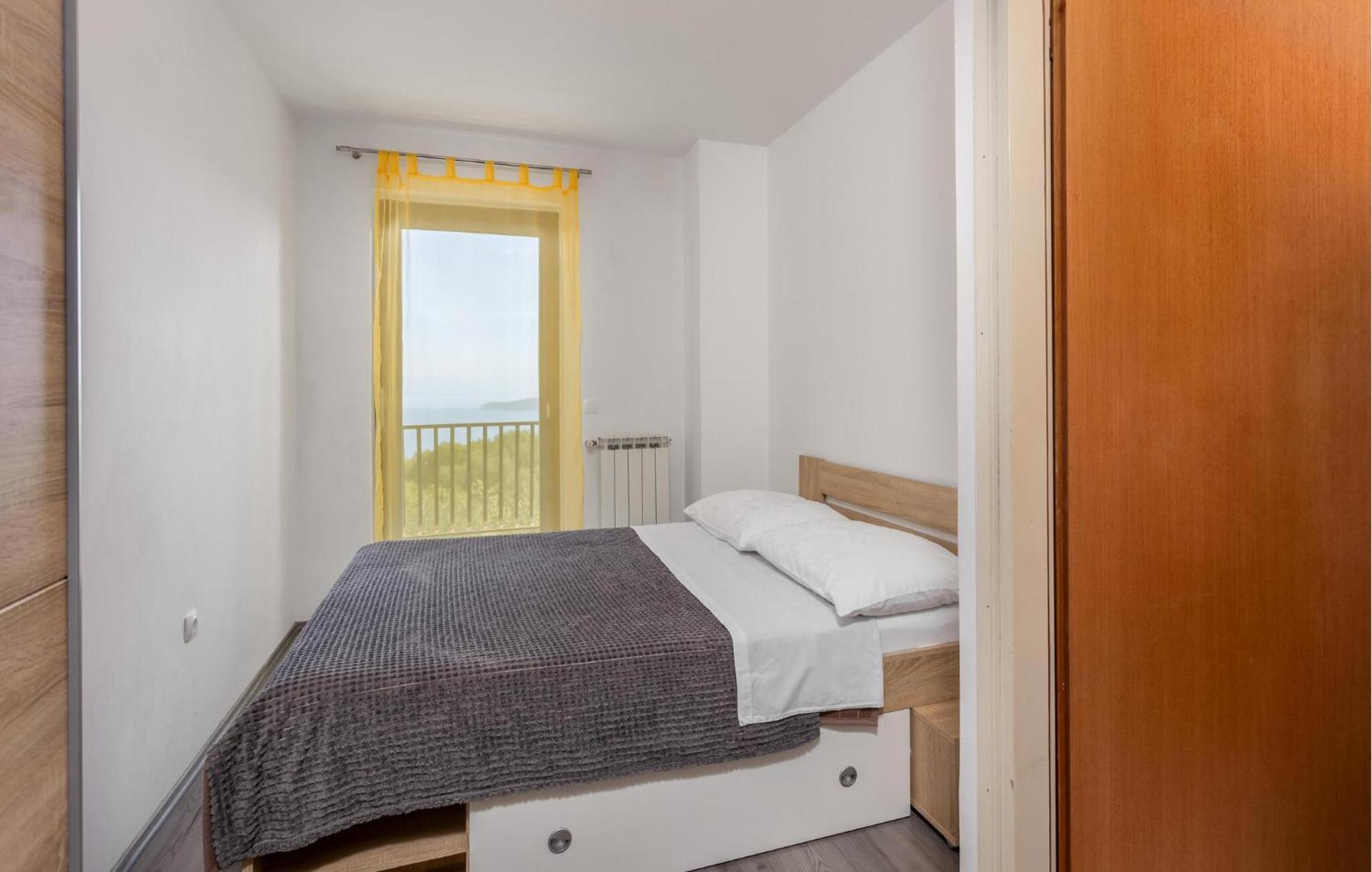 Lovely Apartment In Brsec With House Sea View Exterior foto