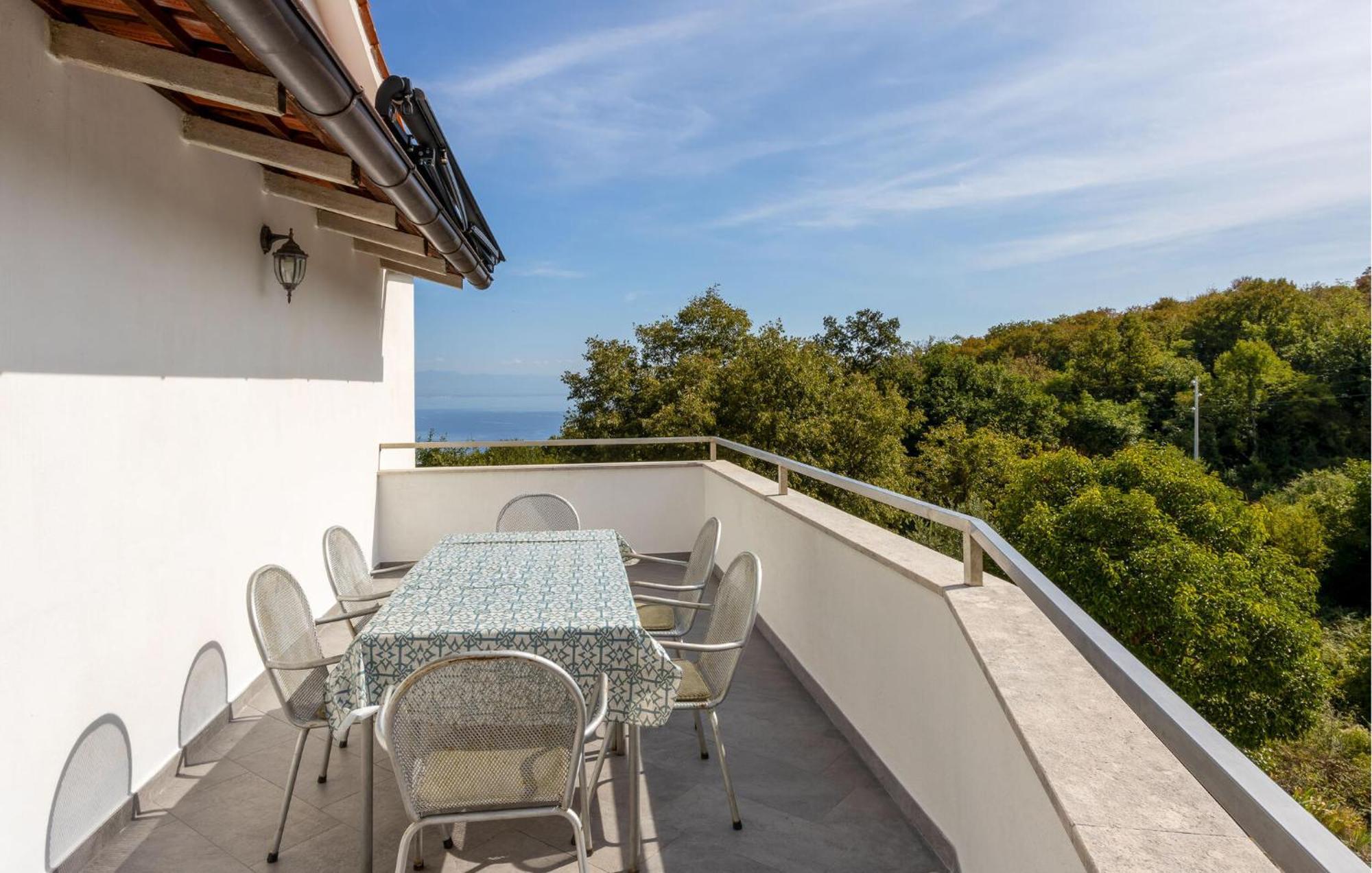 Lovely Apartment In Brsec With House Sea View Exterior foto