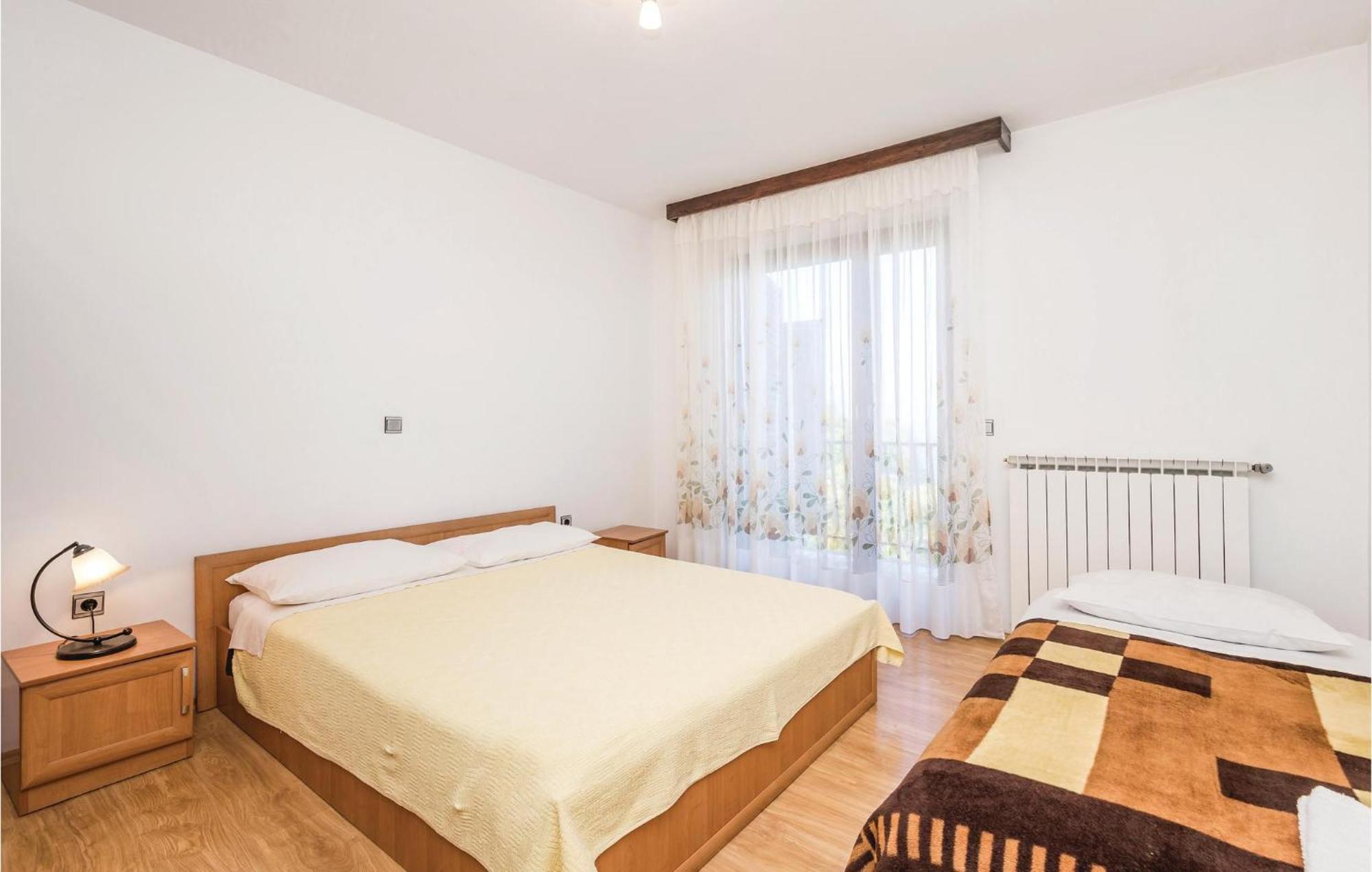 Lovely Apartment In Brsec With House Sea View Exterior foto
